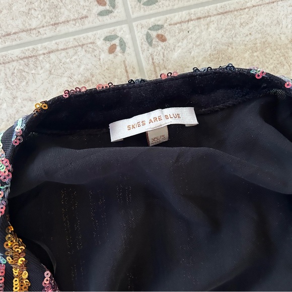 Skies Are Blue Striped Sequin Kimono - Picture 3 of 6